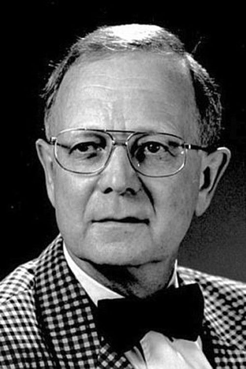 Valeri Babyatinsky as Warrant officer