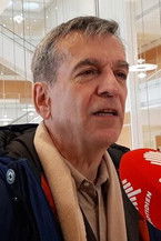 Hervé Liffran as Self