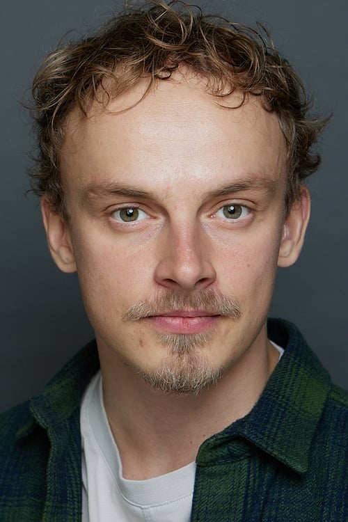 Juho Kuusamo as Petri Stålnacke