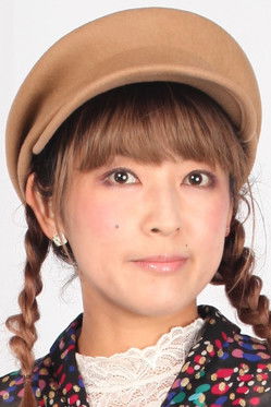 Hiroko Igarashi as Koma Kobayashi