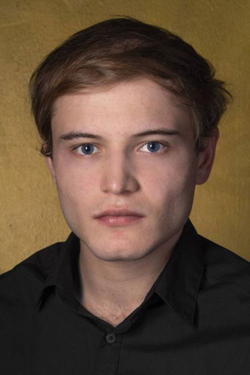 Erik Major as Dávid