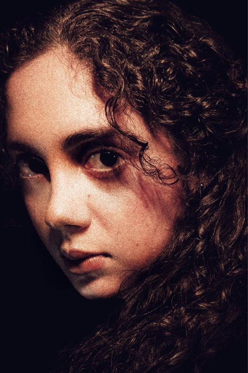 Laura Braz as Renata