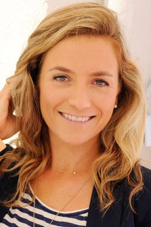 Jenna Lamia as Sparkle