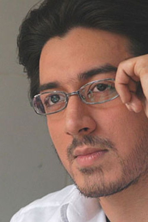 Mashhoor Amrohi as Jaideep Bharghav