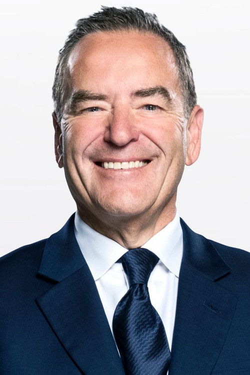 Jeff Stelling as Self - Presenter
