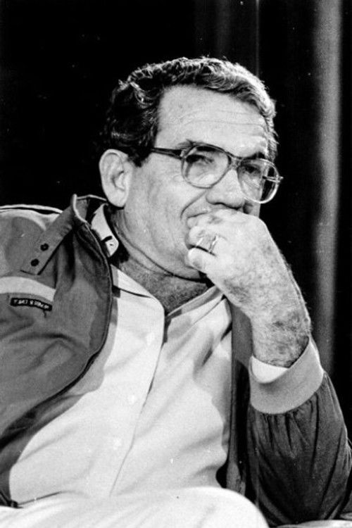 Jorge Fraga as Pedro