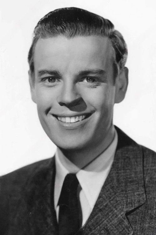 Coulter Irwin as Hotel Clerk (uncredited)