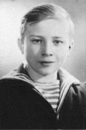 Igor Klimenkov as Page