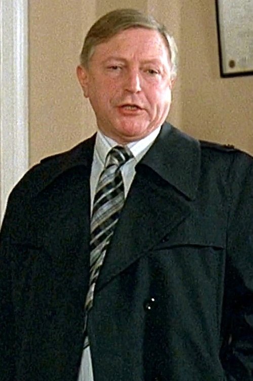 Don McKillop as Mr. Tetley