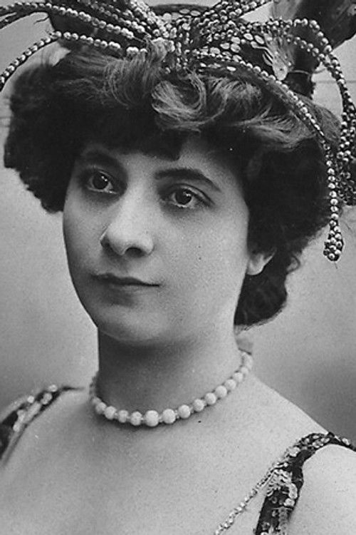 Marthe Derminy as Madame Gallet