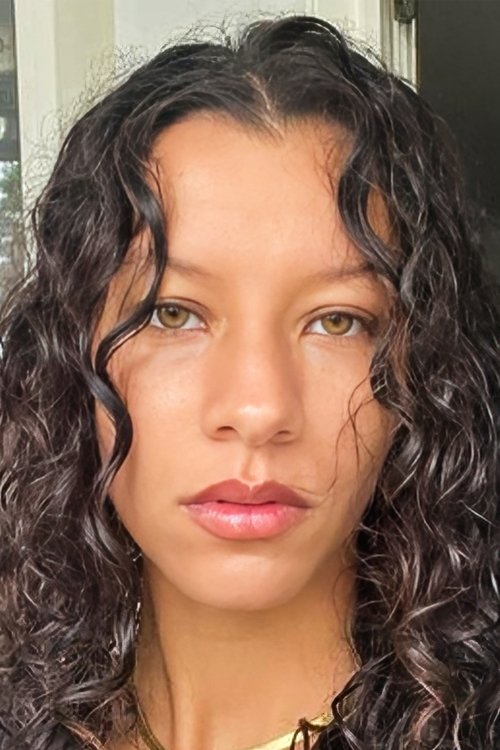 Najaa Bensaid as Louise