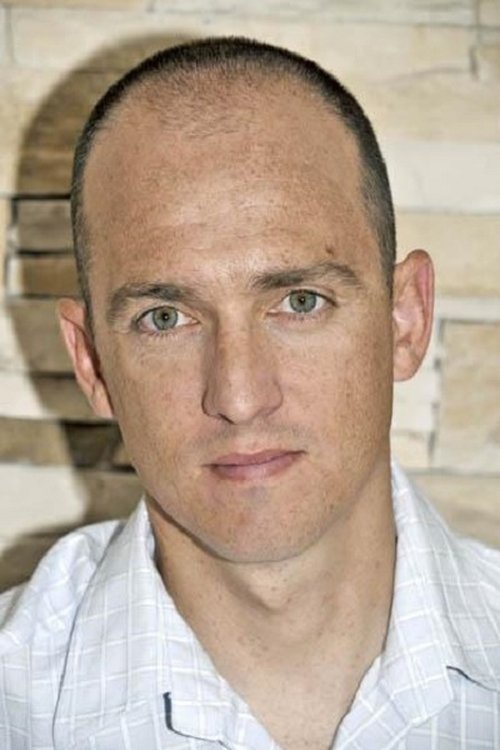 Javier Balas as Young Luis (voice)