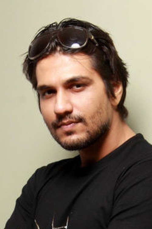 Cornelio Sunny as Hari