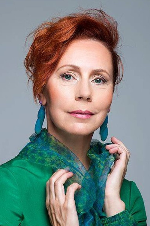 Tiina Mälberg as Mother