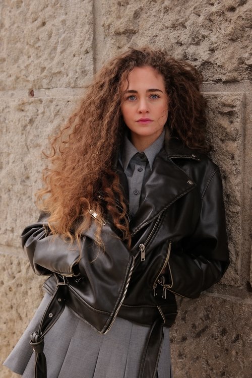 Giulia Sangiorgi as Ester/Cappuccetto Rosso