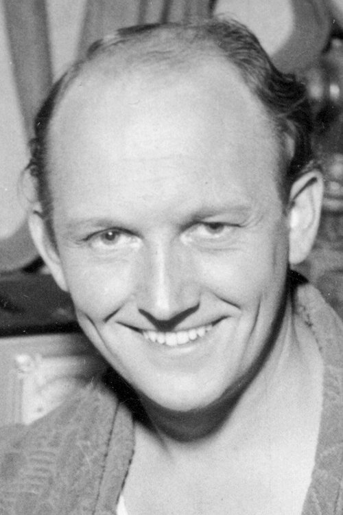 Ulrik Neumann as Ulrik Neumann