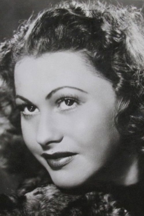 Gemma d'Alba as Signora De Pardaillan