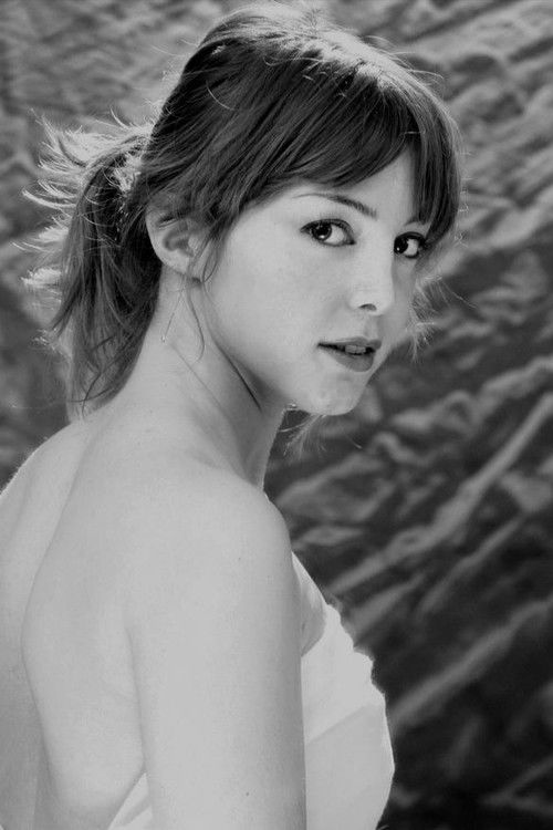 Elena Ravaioli as Luana