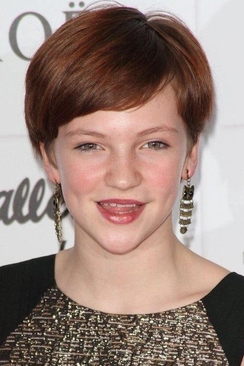 Eloise Laurence as Skunk