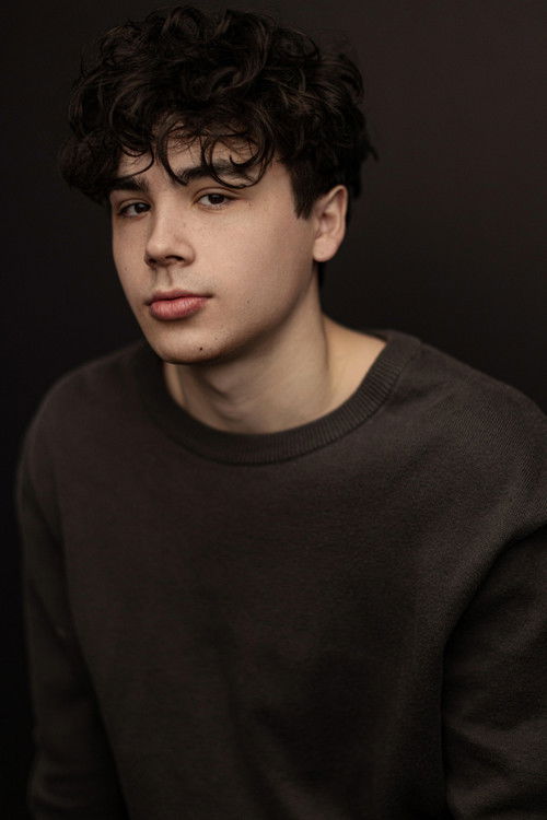 Jacob Shoemay as Dean Mathers