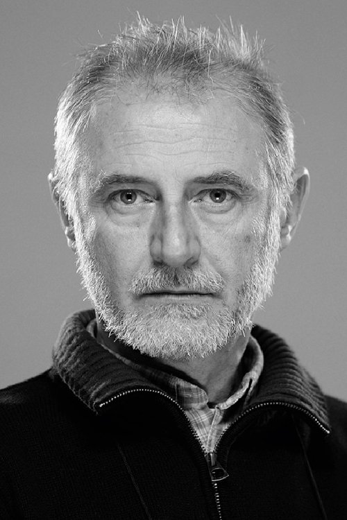 Ivan Savov as Nachalnik v DS