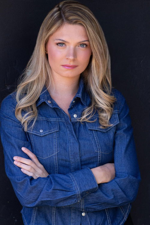 Grace McGrath as Sarah