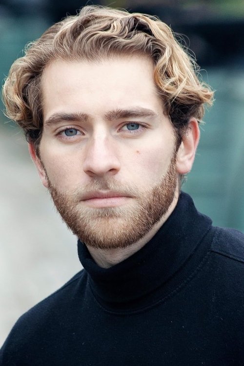 Chris Heeder as Howie