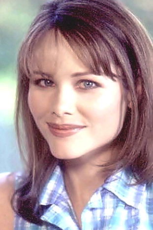 Theresa Ring as Roxanne