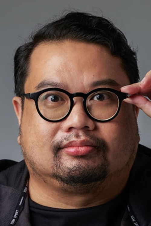 Prueksa Amaruji as MC in the Press Conference