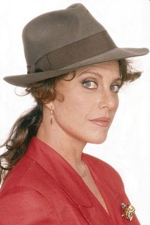 Simona Marchini as Maria