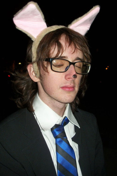 Goodman Murphy-Smith as Ray/Dr. Ray