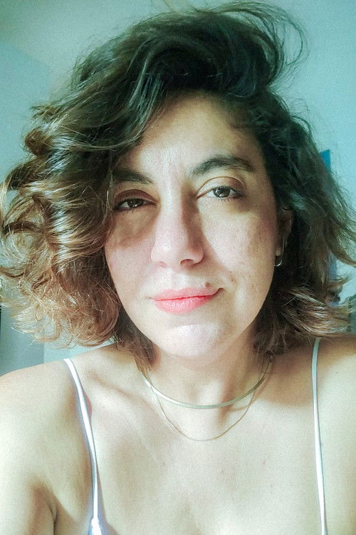 Mariah Benaglia as Sarah Kane