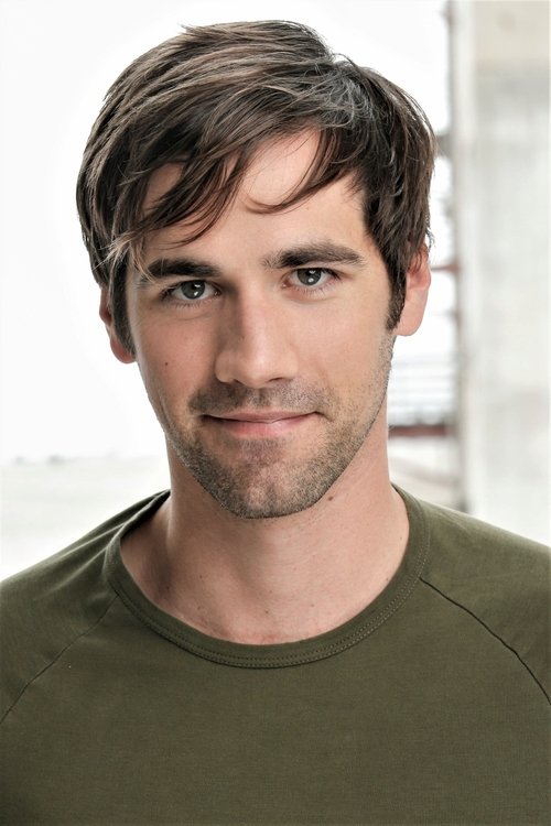 Matthew McKelligon as Glen