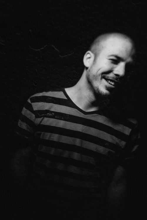 Dániel Bárány as Uncle Viktor