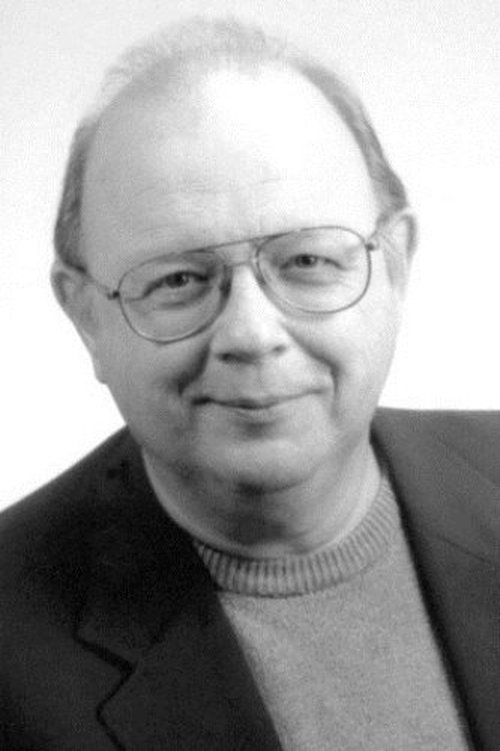 Davis Gloff as Darrell