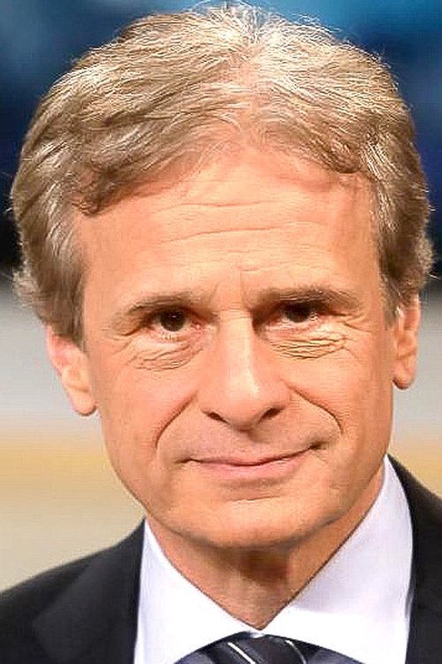 Alexander Kekulé as Achim