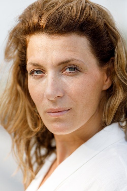 Caroline Frank as Self