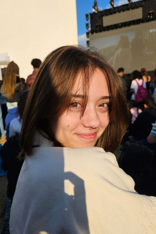 Larissa Penna as Pitica (voice)