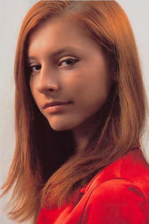 Eva Kolomiets as Liza