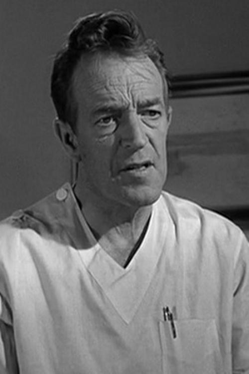 Richard H. Cutting as Judge (uncredited)