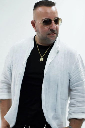 Nino Fiorello as Nino