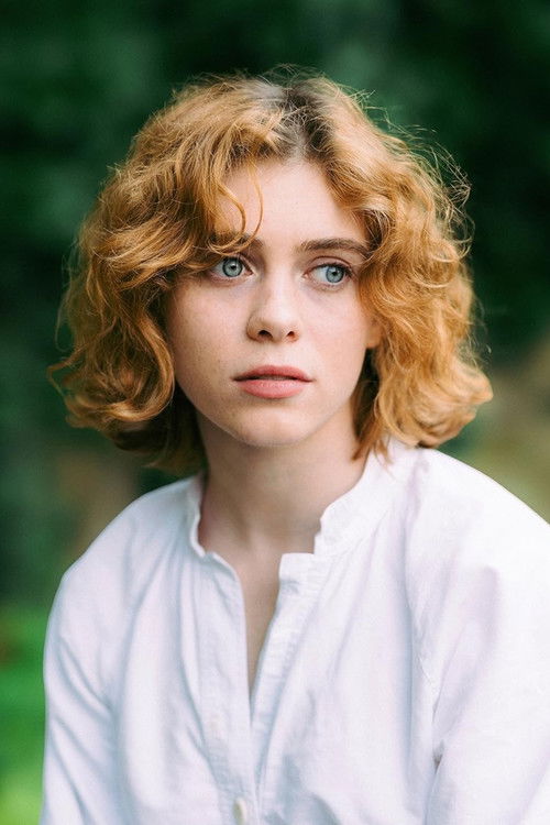 Sophia Lillis as Sophia