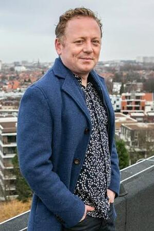 Steven De Lelie as Bert Van den Bossche