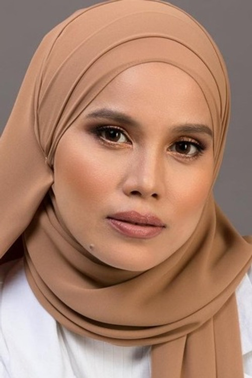 Nadiya Nisaa as Isma