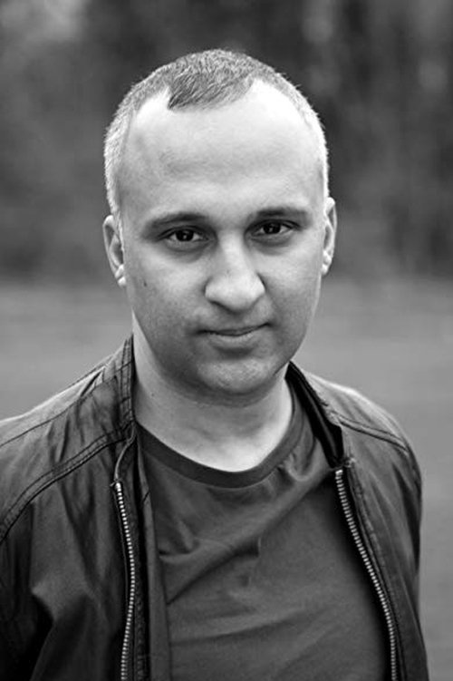 Rutvig Vaid as Sameer (Airport Traveller)