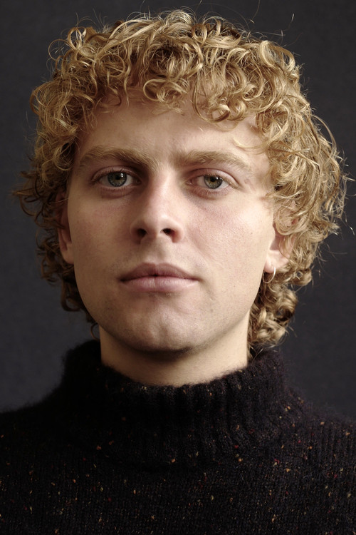 Thom Ashley as La Bedoyere