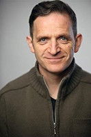 Daniel Tatarsky as Martin