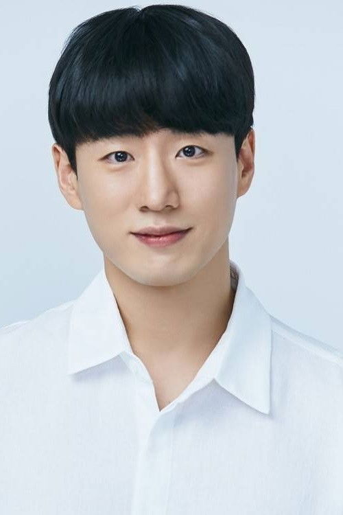Hwang Yoon Seong as 민규