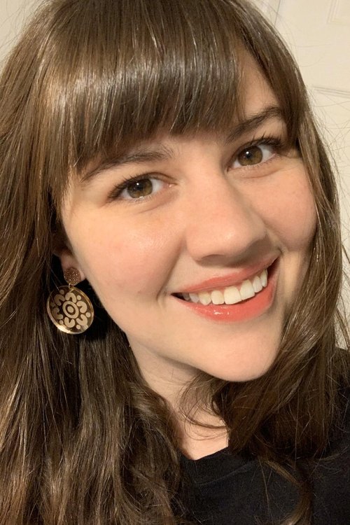 Tess Meyer as Miss Cassandra / Aphids (voice)