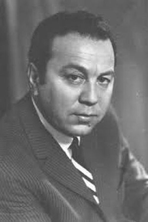 Mikhail Vodyanoy as Popandopulo